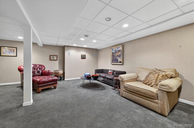 Builiding view thirty nine for 1262 Woodcrest, Bloomfield Hills, MI. 48304