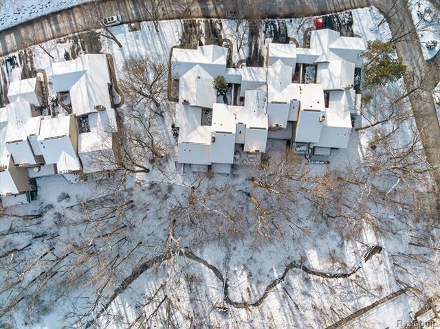 Builiding view fifty four for 1193 Timberview, Bloomfield Hills, MI. 48304