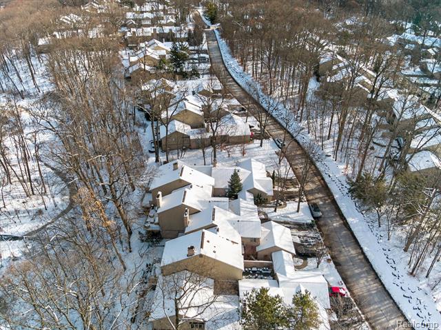 Builiding view fifty nine for 1193 Timberview, Bloomfield Hills, MI. 48304