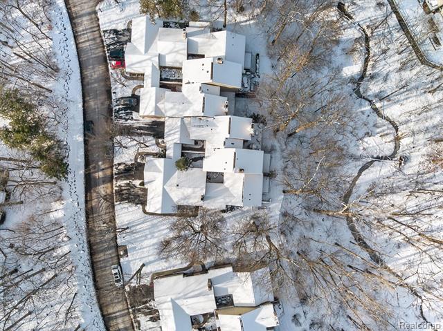 Builiding view sixty one for 1193 Timberview, Bloomfield Hills, MI. 48304