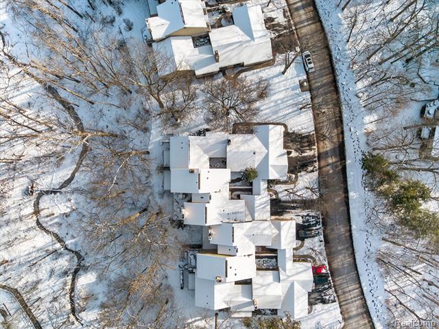 Builiding view sixty for 1193 Timberview, Bloomfield Hills, MI. 48304