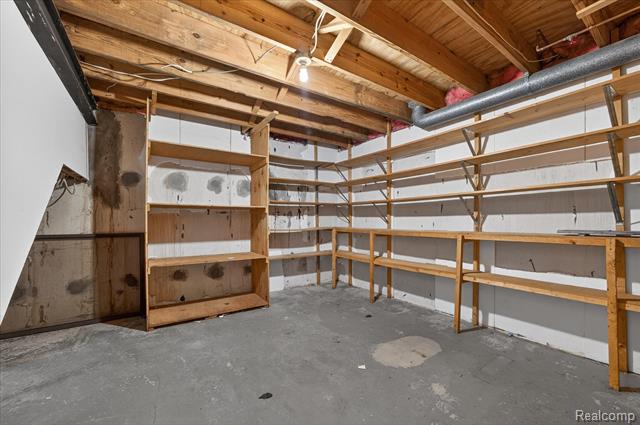 Builiding view thirty five for 1193 Timberview, Bloomfield Hills, MI. 48304