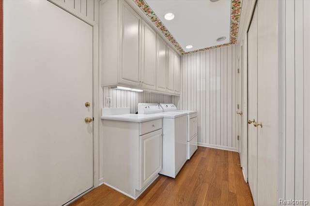 Builiding view thirty one for 1193 Timberview, Bloomfield Hills, MI. 48304