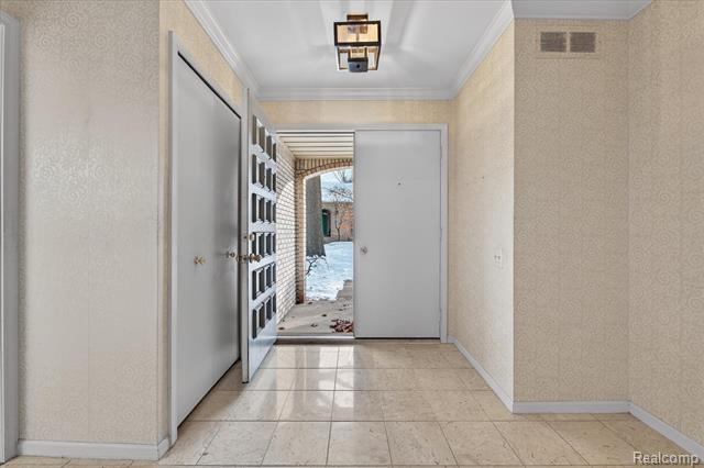 Builiding view three for 1193 Timberview, Bloomfield Hills, MI. 48304