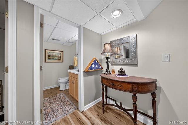 Builiding view forty six for 1148 Hillpointe, Bloomfield Hills, MI. 48304