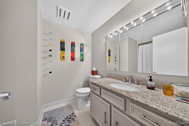 Builiding view thirty eight for 1148 Hillpointe, Bloomfield Hills, MI. 48304