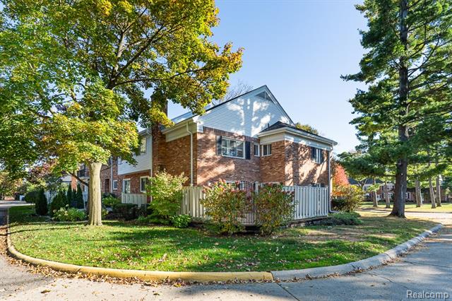 Builiding view thirty two for 1760 Trailwood Path, Bloomfield Hills, MI. 48301