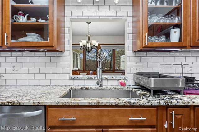 Builiding view eleven for 35282 Meadow, Farmington, MI. 48335