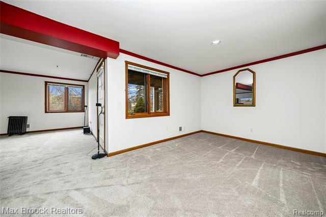 Builiding view thirty nine for 35282 Meadow, Farmington, MI. 48335