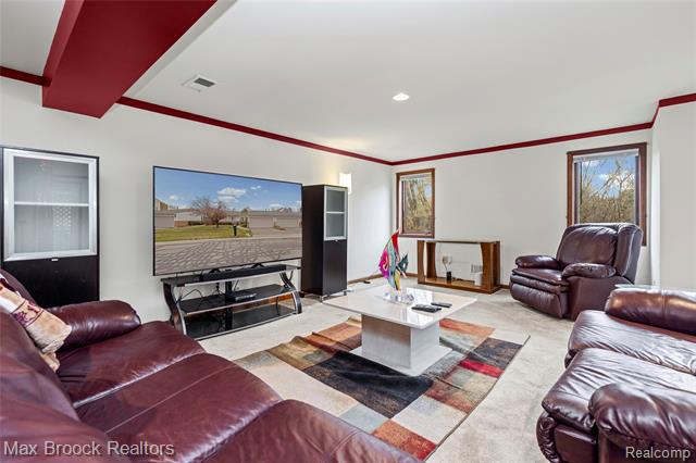 Builiding view thirty three for 35282 Meadow, Farmington, MI. 48335