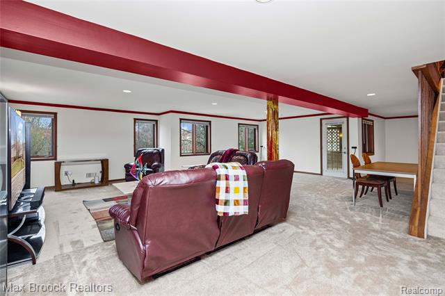 Builiding view thirty two for 35282 Meadow, Farmington, MI. 48335