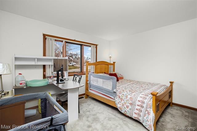 Builiding view twenty nine for 35282 Meadow, Farmington, MI. 48335