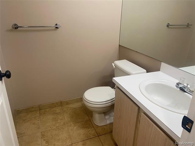 Builiding view nine for 22192 Cape Cod Way, Farmington, MI. 48336
