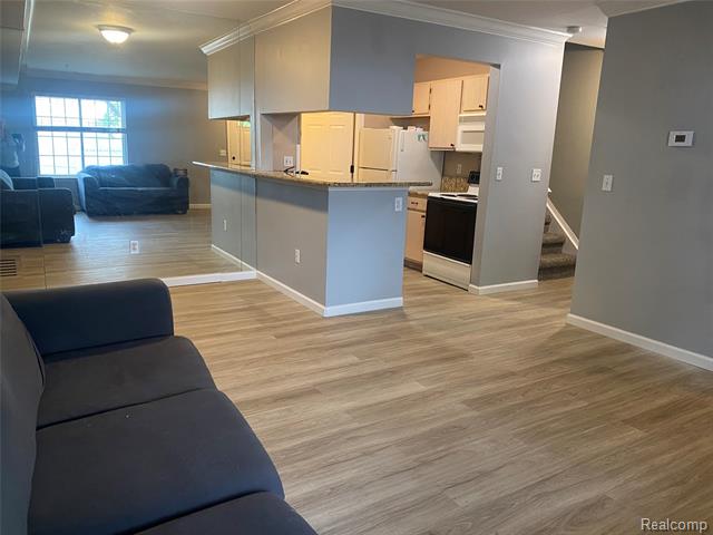 Builiding view seven for 22192 Cape Cod Way, Farmington, MI. 48336