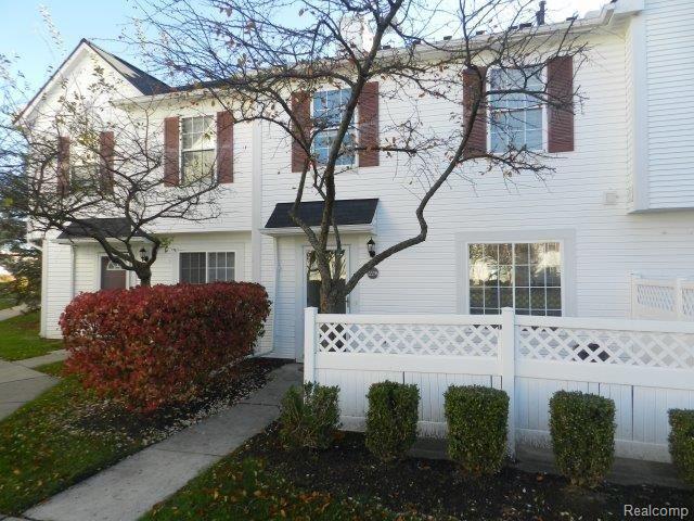 front view picture of 22296 Cape Cod Way, Farmington, MI. 48336