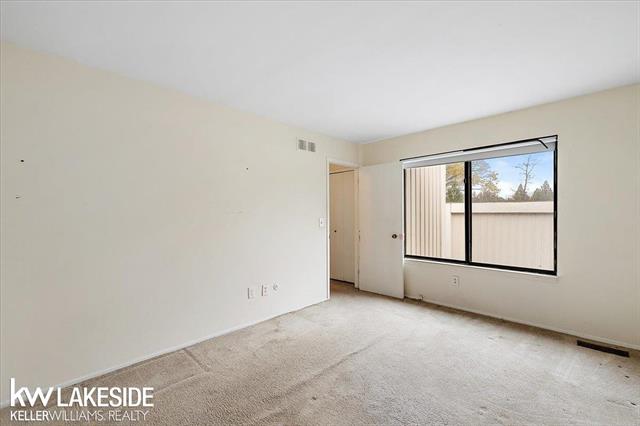 Builiding view thirty six for 25033 Woodvale N, Southfield, MI. 48034