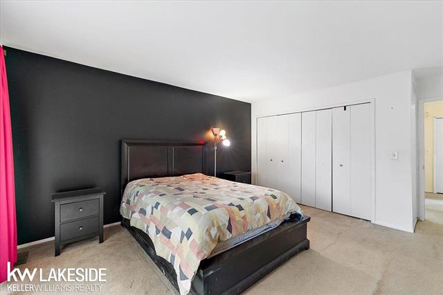 Builiding view thirty for 25033 Woodvale N, Southfield, MI. 48034