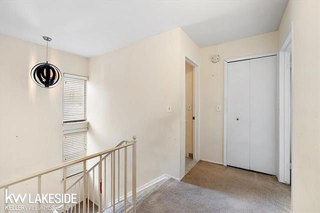 Builiding view twenty eight for 25033 Woodvale N, Southfield, MI. 48034