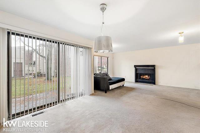 Builiding view twenty for 25033 Woodvale N, Southfield, MI. 48034