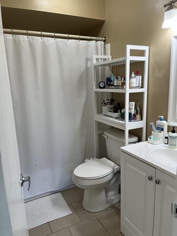 Builiding view seven for 29077 Tiffany W, Southfield, MI. 48034