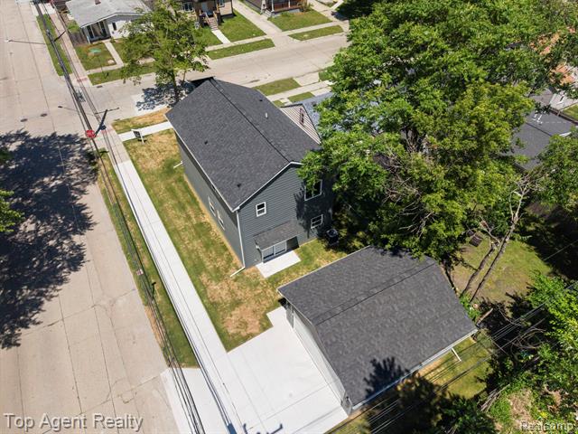 Builiding view forty two for 1404 E George, Hazel Park, MI. 48030