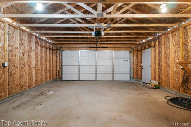 Builiding view thirty three for 1404 E George, Hazel Park, MI. 48030
