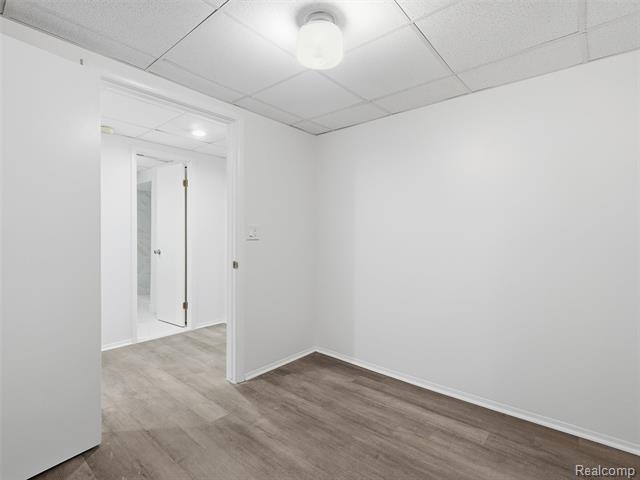 Builiding view seventeen for 7058 Elmhurst, West Bloomfield, MI. 48322