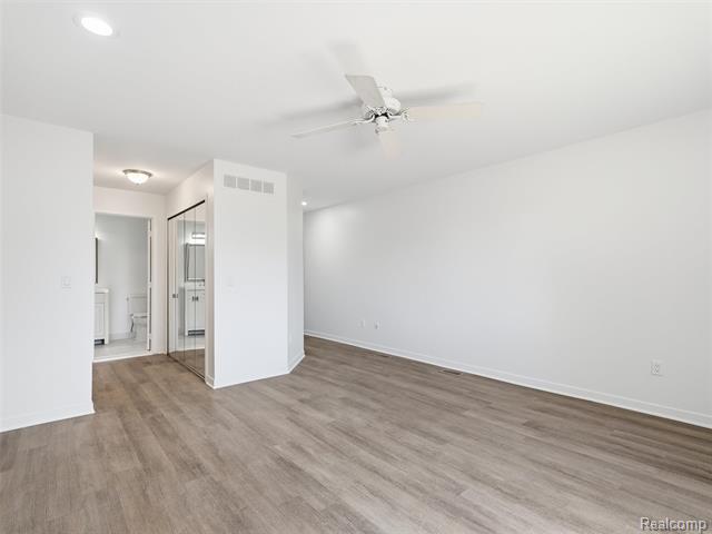 Builiding view twelve for 7058 Elmhurst, West Bloomfield, MI. 48322