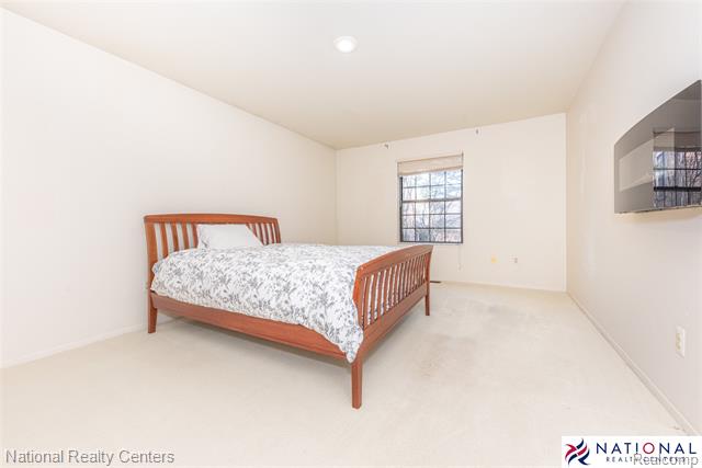 Builiding view fifteen for 29705 Pine Ridge, Farmington, MI. 48331