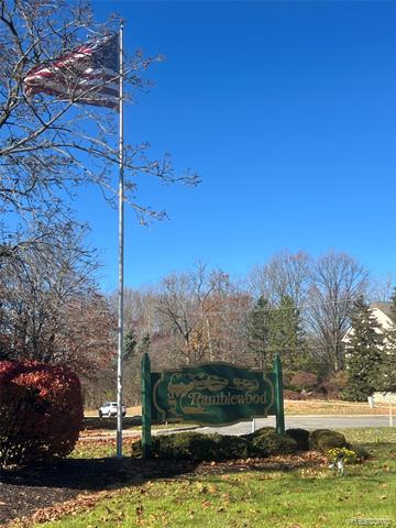 Builiding view twenty two for 29726 Pine Ridge, Farmington, MI. 48331