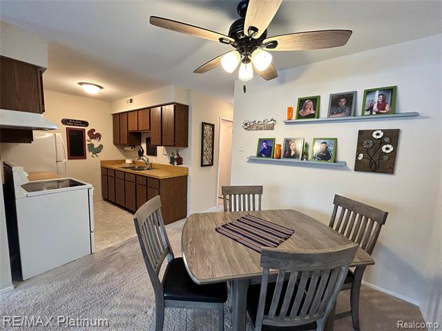 Builiding view fifteen for 23314 N Dixboro, South Lyon, MI. 48178