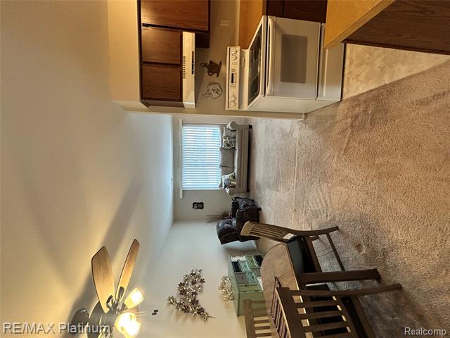 Builiding view sixteen for 23314 N Dixboro, South Lyon, MI. 48178