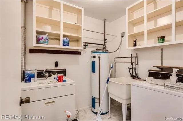 Builiding view ten for 23314 N Dixboro, South Lyon, MI. 48178