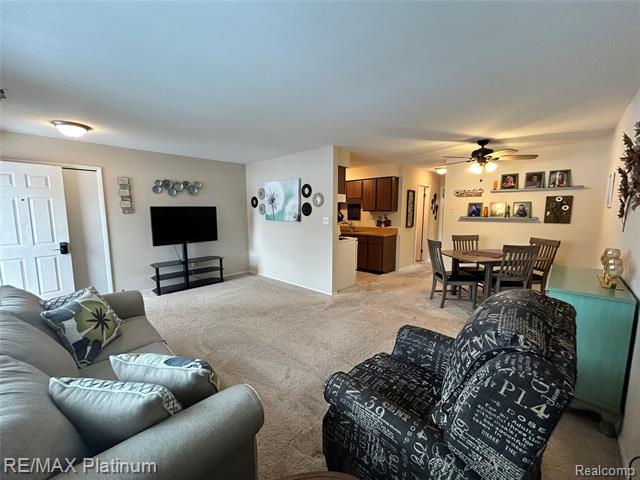 Builiding view thirteen for 23314 N Dixboro, South Lyon, MI. 48178