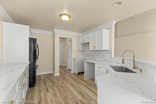 Builiding view fifteen for 30231 Viewcrest, Novi, MI. 48377