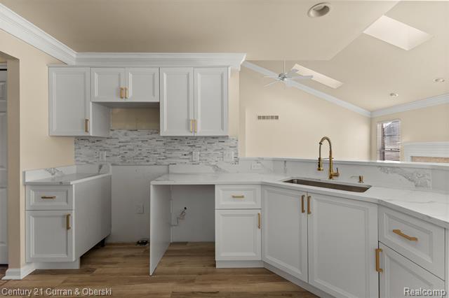 Builiding view fourteen for 30231 Viewcrest, Novi, MI. 48377