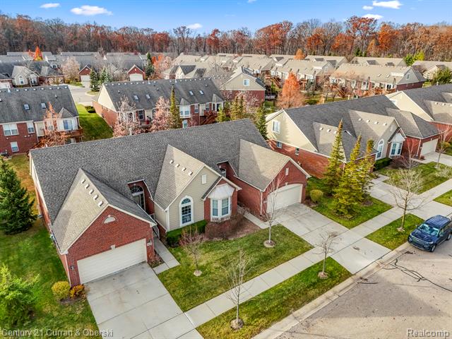 Builiding view thirty four for 30231 Viewcrest, Novi, MI. 48377