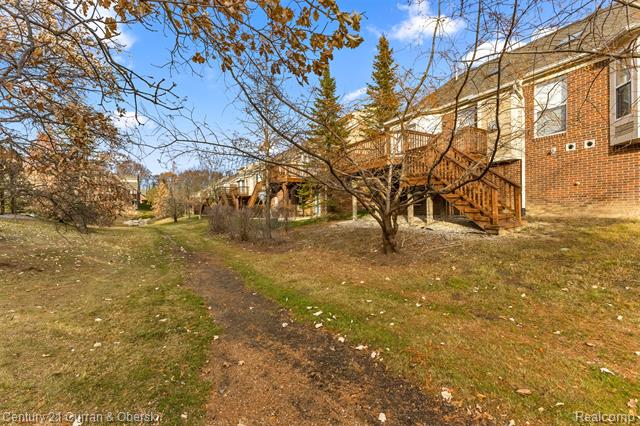 Builiding view thirty one for 30231 Viewcrest, Novi, MI. 48377