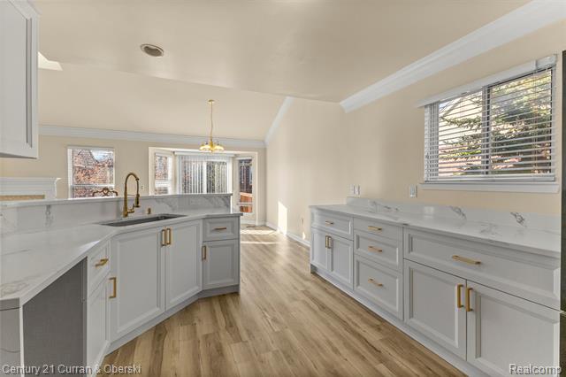 Builiding view twelve for 30231 Viewcrest, Novi, MI. 48377