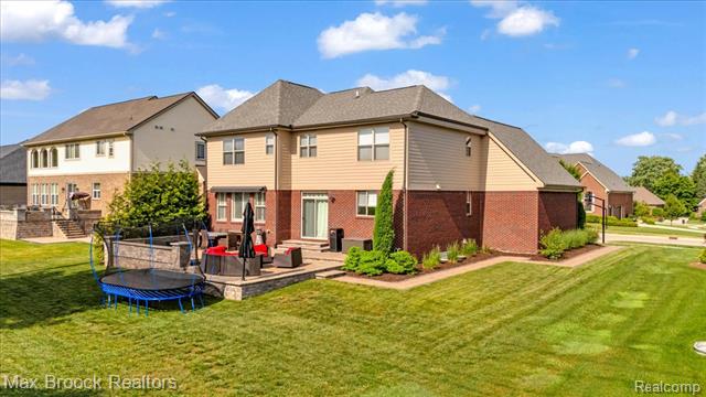 Builiding view fifty for 1126 Queensboro, Rochester, MI. 48307