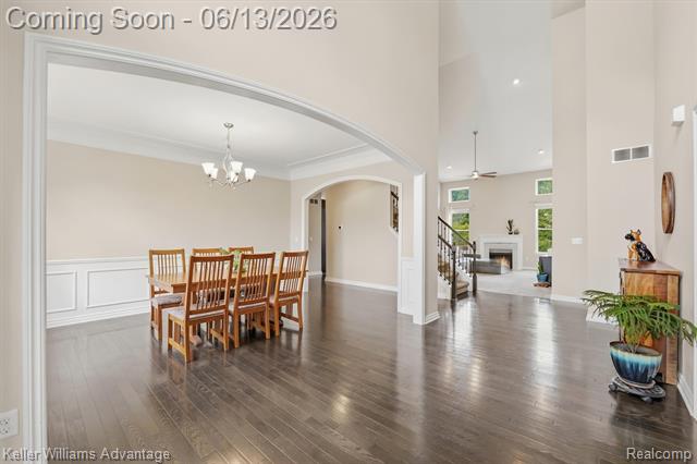 Builiding view eleven for 23740 Stoneleigh, South Lyon, MI. 48178
