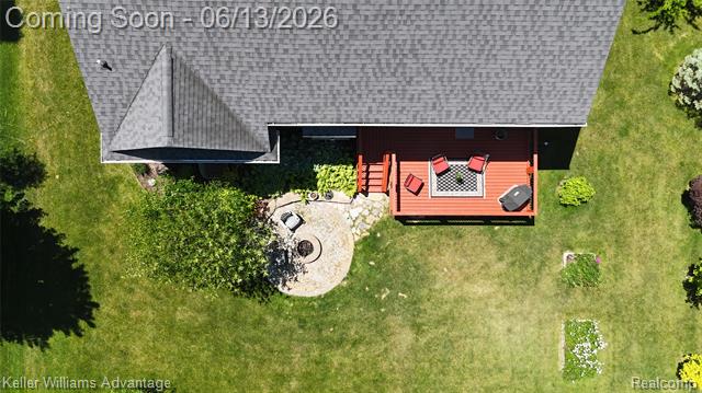 Builiding view fifty six for 23740 Stoneleigh, South Lyon, MI. 48178