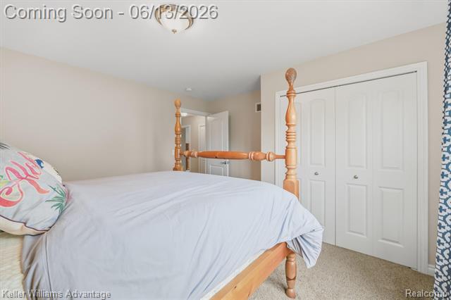 Builiding view forty one for 23740 Stoneleigh, South Lyon, MI. 48178