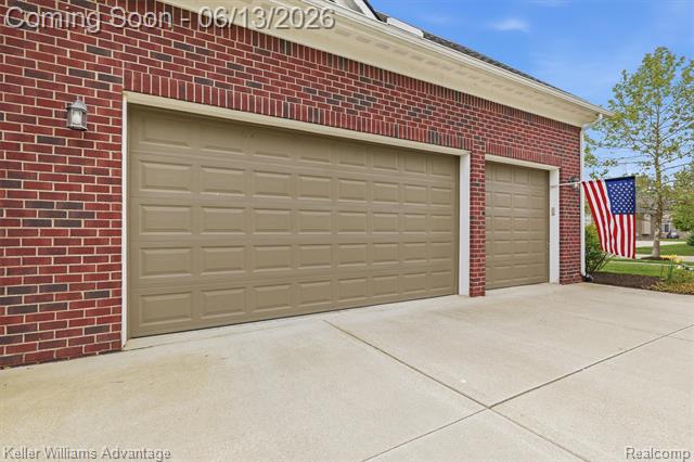 Builiding view sixty three for 23740 Stoneleigh, South Lyon, MI. 48178