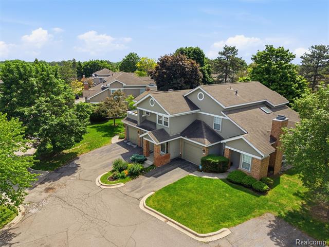 Builiding view one for 6605 Firestone, West Bloomfield, MI. 48322