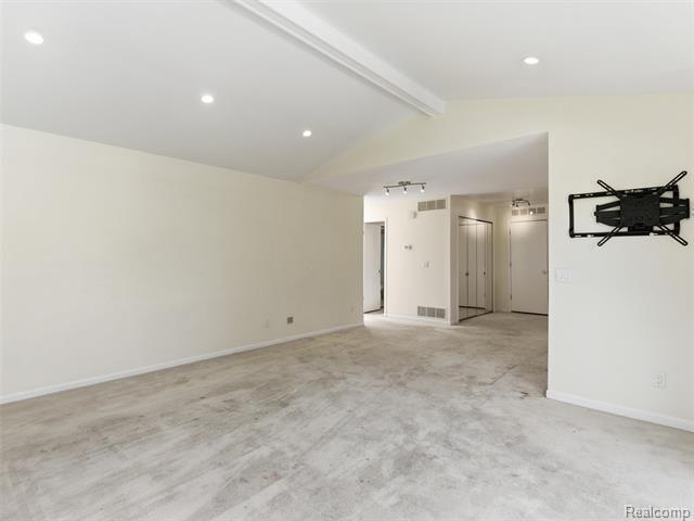 Builiding view twelve for 6605 Firestone, West Bloomfield, MI. 48322