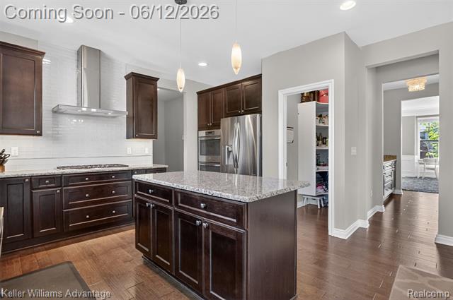 Builiding view eleven for 24576 Turnburry, South Lyon, MI. 48178