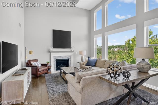 Builiding view six for 24576 Turnburry, South Lyon, MI. 48178