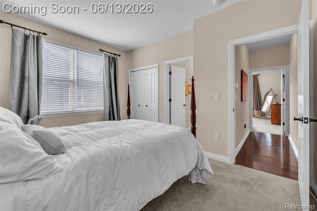 Builiding view forty one for 23719 Stoneleigh, South Lyon, MI. 48178