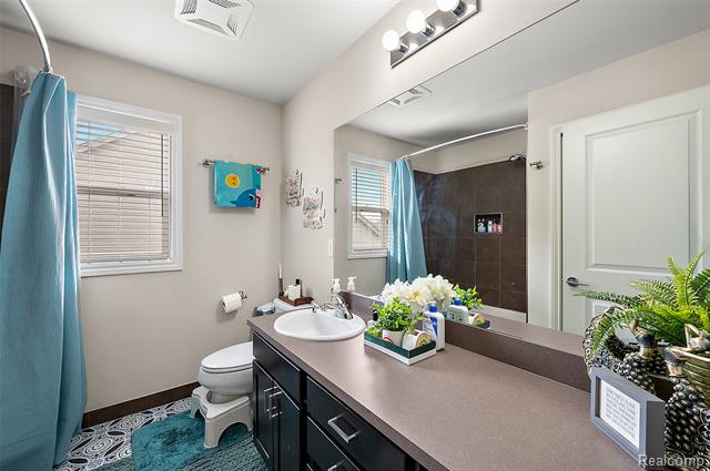 Builiding view fifty five for 4095 Rockingham, Troy, MI. 48085